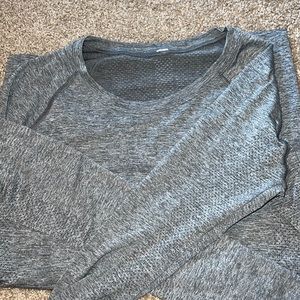 Grey lululemon swiftly tech long sleeve